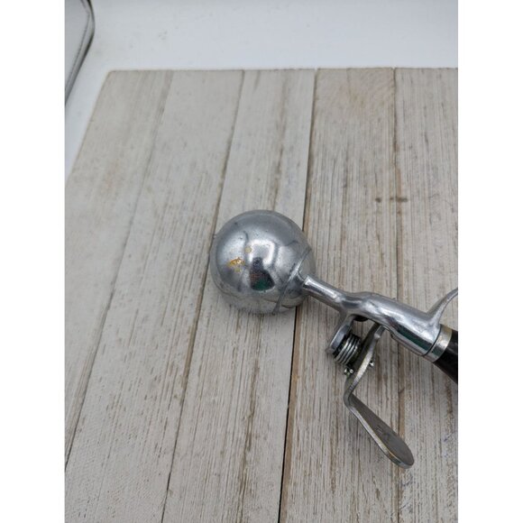 Vintage Benedict Deluxe Indestructo Size 24 Black Handle Ice Cream Scoop 2" - Picture 6 of 8